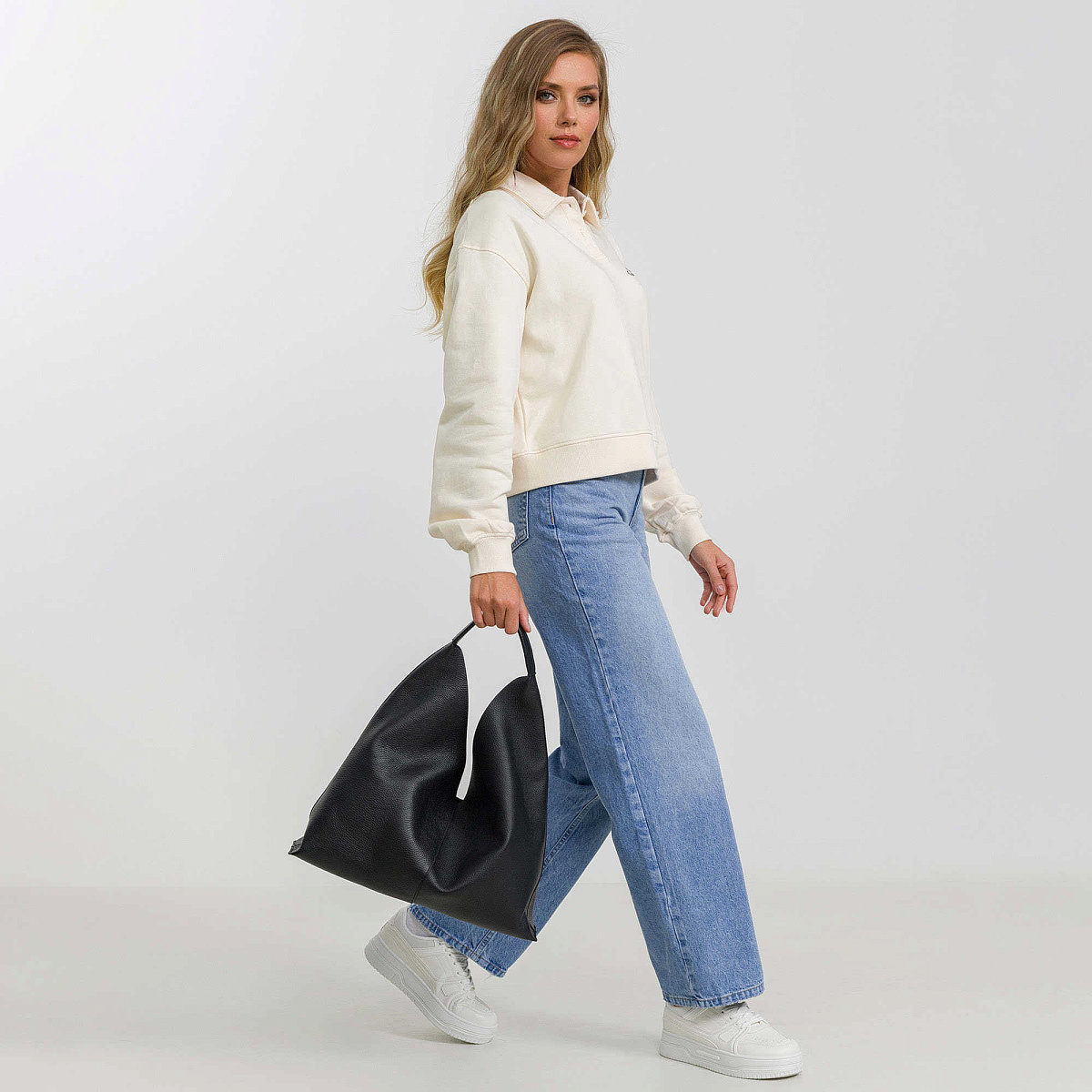 Женская сумка Dr. Koffer из натуральной кожи черная