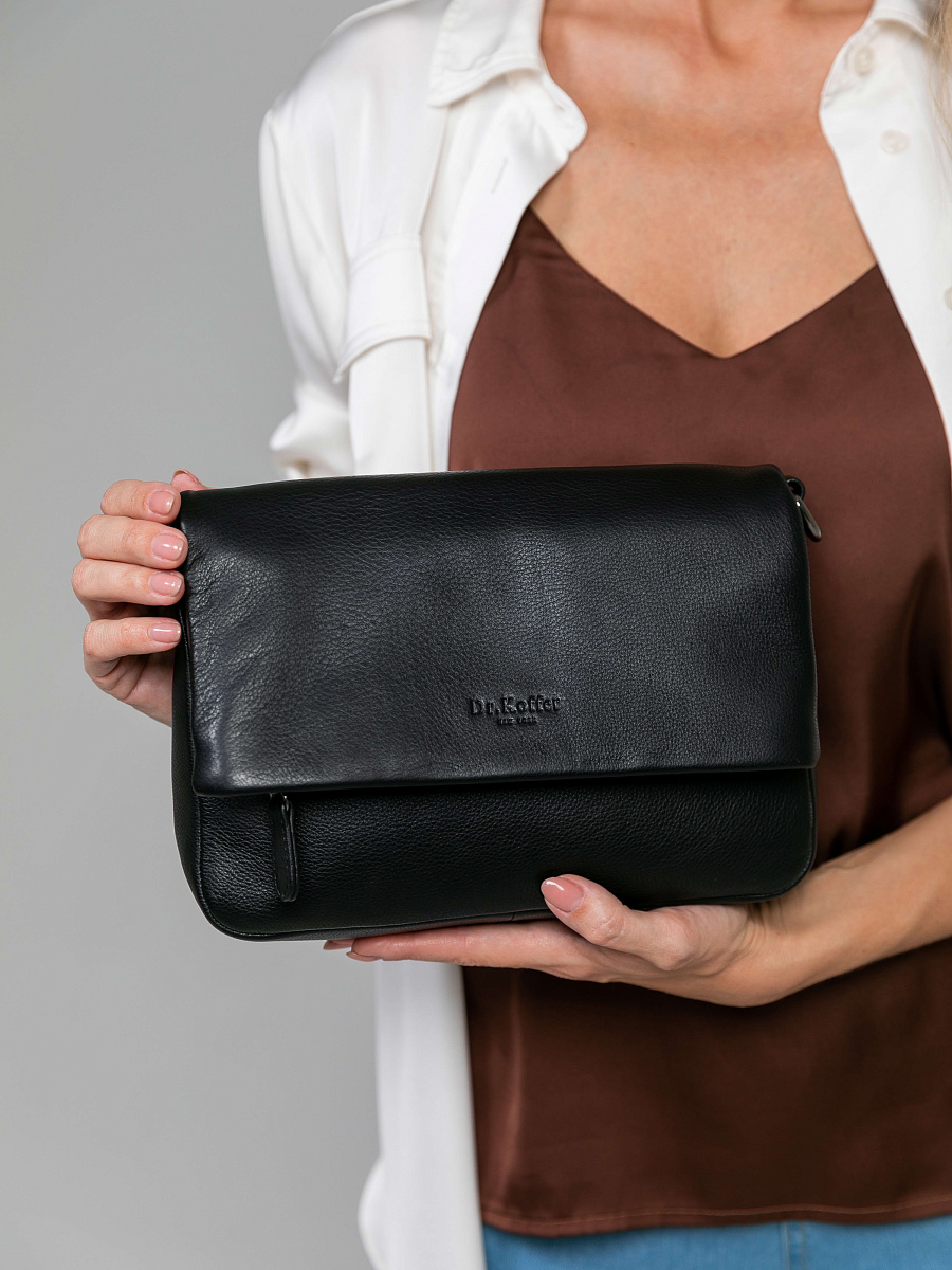 Женская сумка Dr.Koffer из натуральной кожи черная