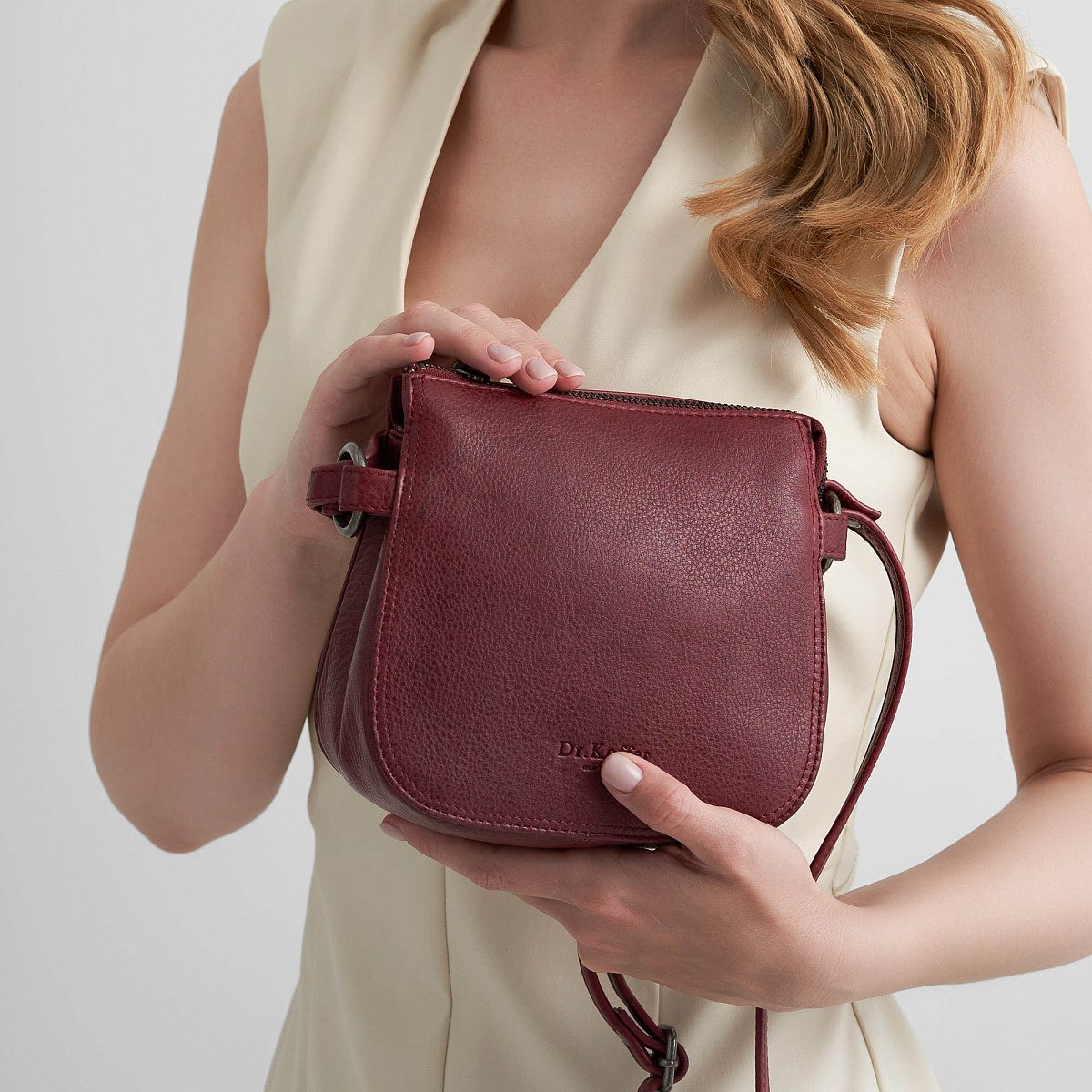 Женская сумка Dr.Koffer из натуральной кожи красная