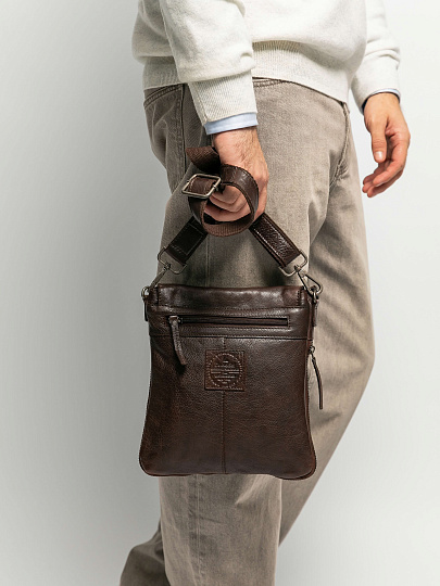 Сумка через плечо Dr.Koffer из натуральной кожи коричневая