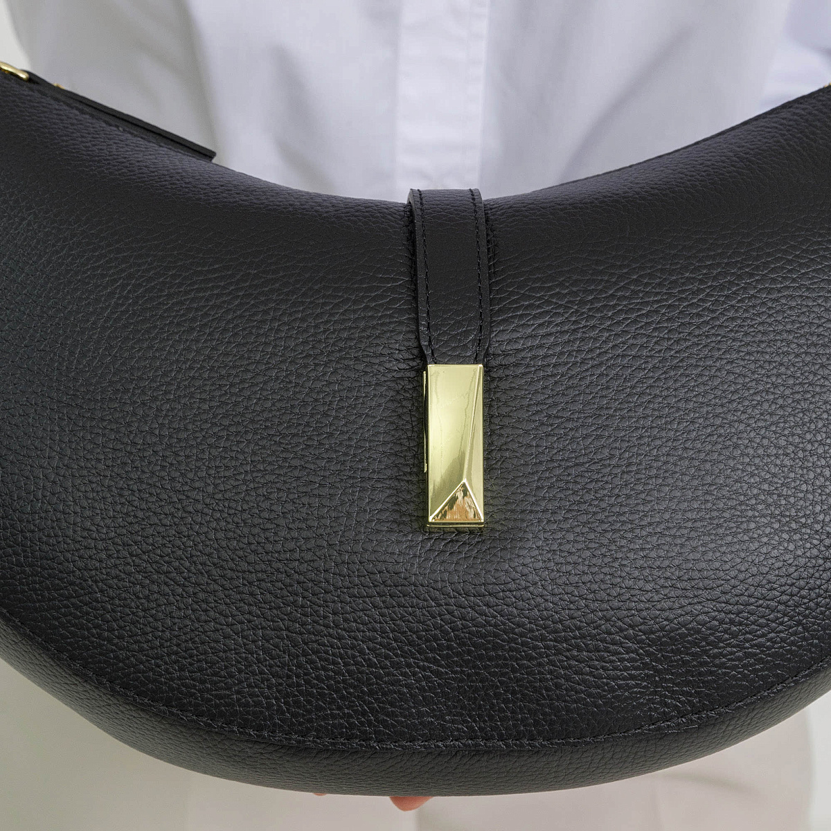 Женская сумка Dr. Koffer из натуральной кожи черная