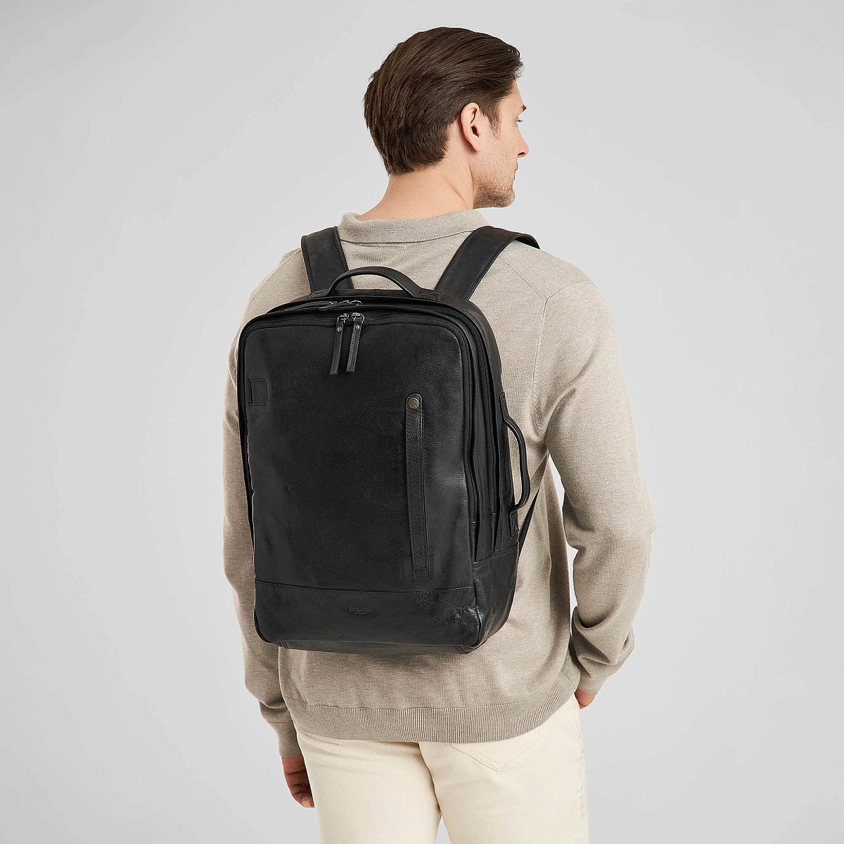 Рюкзак Dr.Koffer из натуральной кожи черный