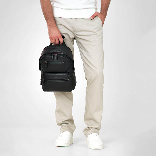 Рюкзак Dr.Koffer из натуральной кожи черный