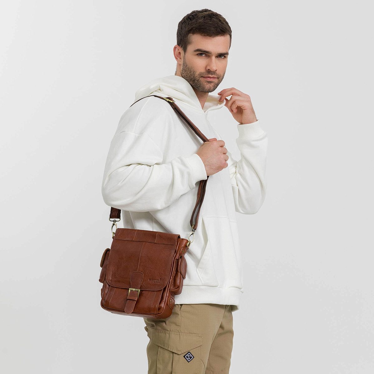 Сумка через плечо Dr.Koffer из натуральной кожи коричневая