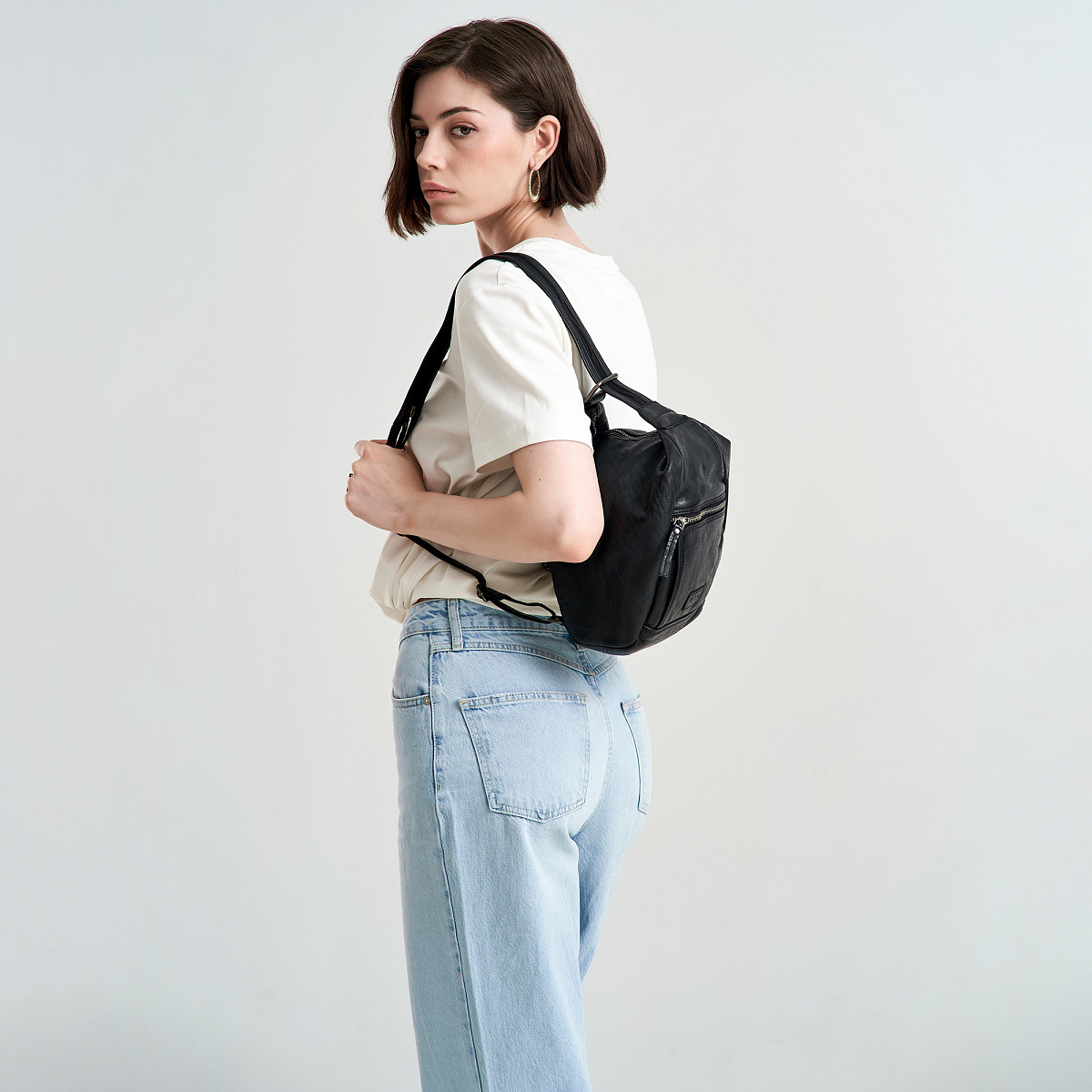 Сумка через плечо Dr.Koffer из натуральной кожи черная