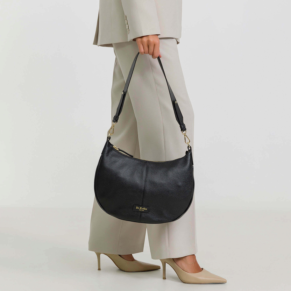 Женская сумка  Dr. Koffer из натуральной кожи черная