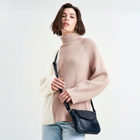 Сумка через плечо Dr.Koffer из натуральной кожи синяя