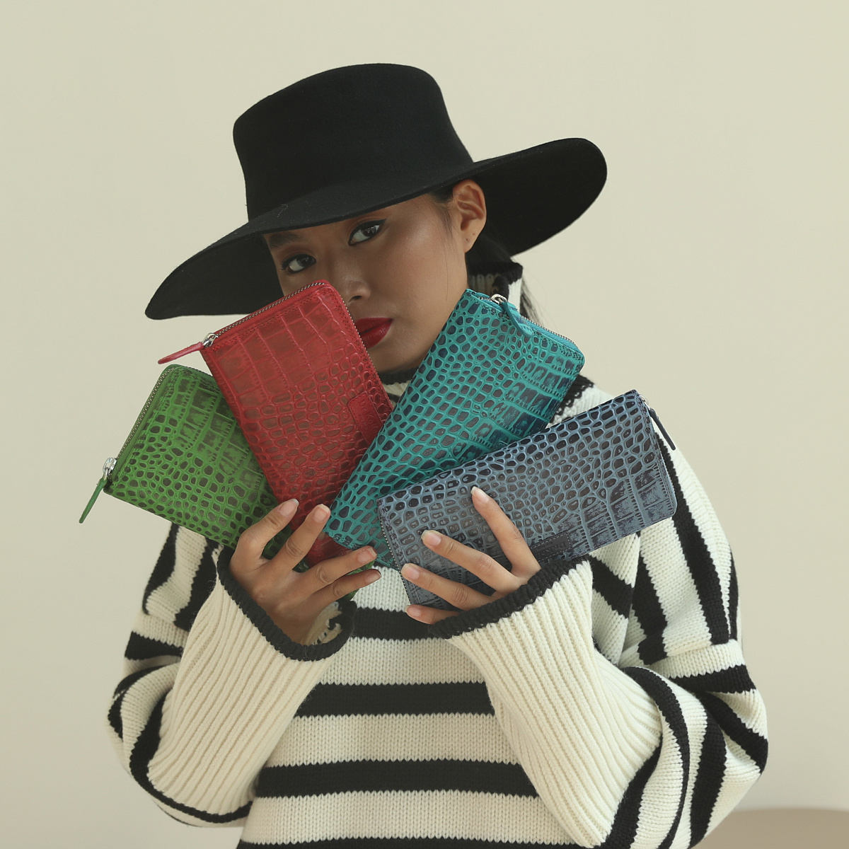 Портмоне Dr.Koffer из натуральной кожи синее