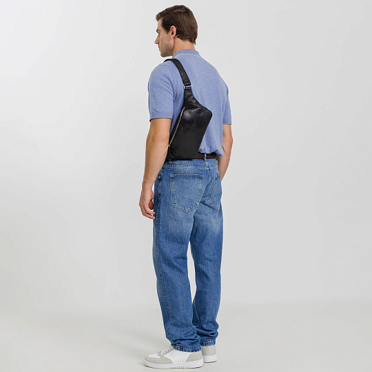 Сумка на пояс Dr. Koffer из натуральной кожи черная