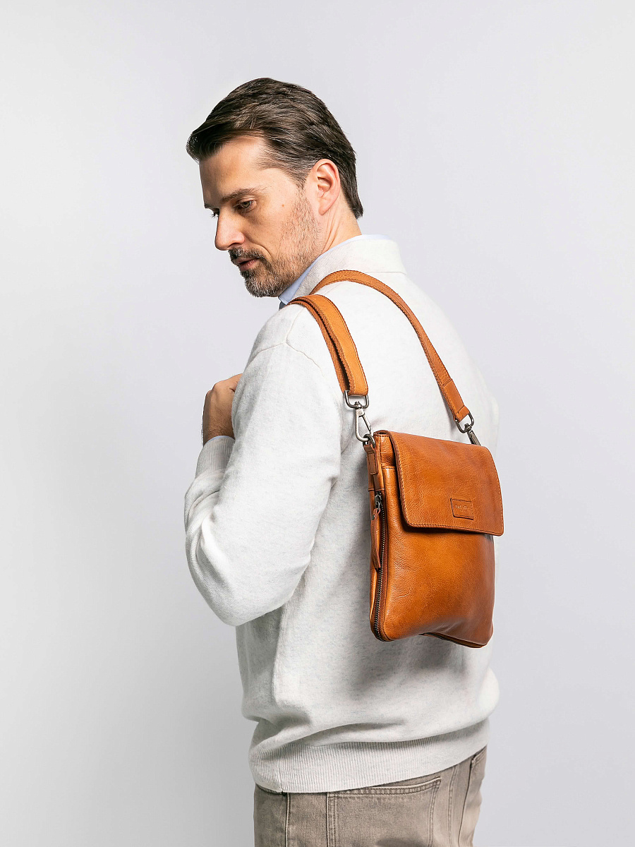 Сумка через плечо Dr.Koffer из натуральной кожи коричневая