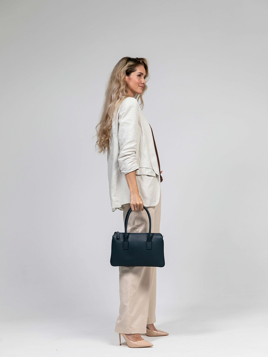 Женская сумка Dr.Koffer из натуральной кожи синяя