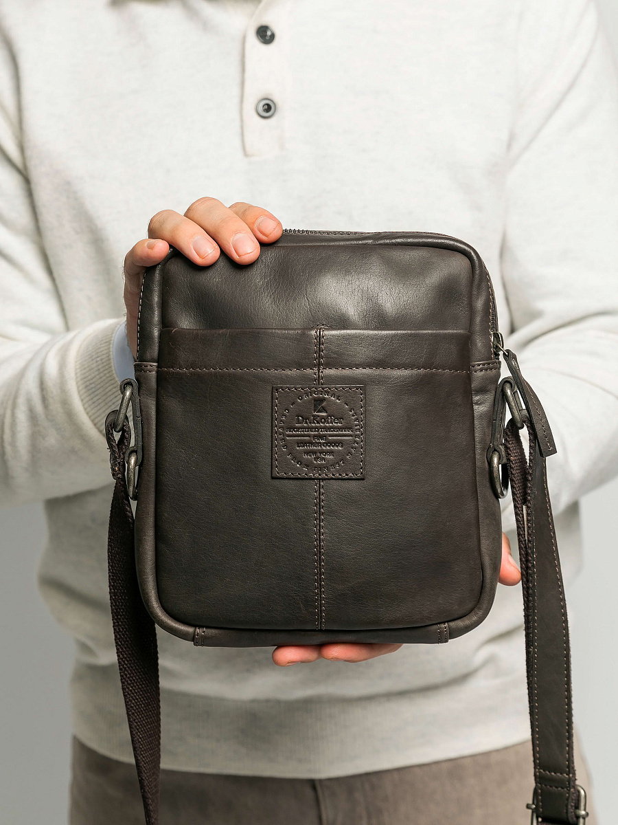 Сумка через плечо Dr.Koffer из натуральной кожи коричневая