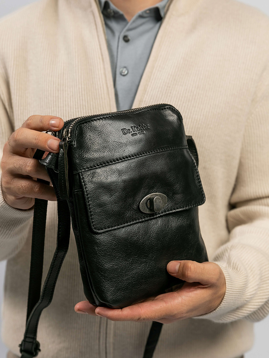 Сумка через плечо Dr.Koffer из натуральной кожи черная