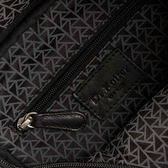 Сумка через плечо Dr.Koffer из натуральной кожи черная