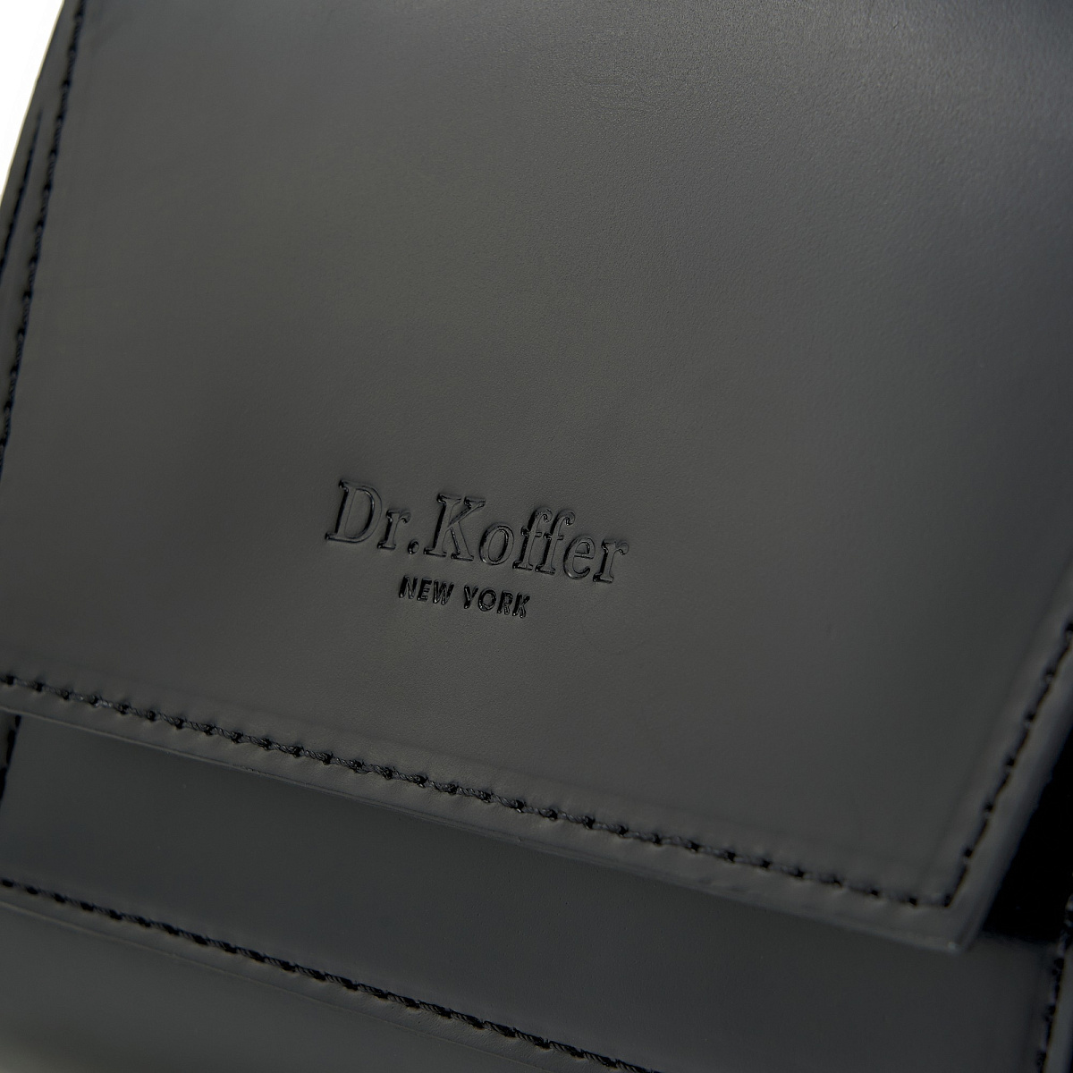 Женская сумка Dr. Koffer из натуральной кожи черная