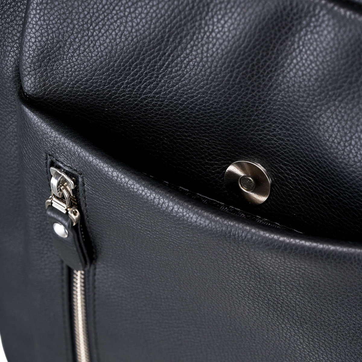 Сумка через плечо Dr.Koffer из натуральной кожи черная