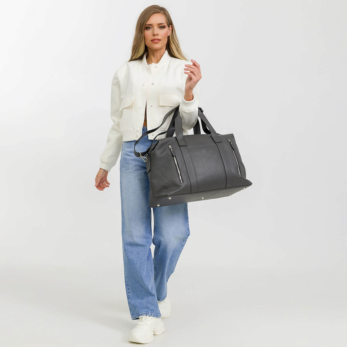 Сумка дорожная Dr.Koffer из натуральной кожи серая