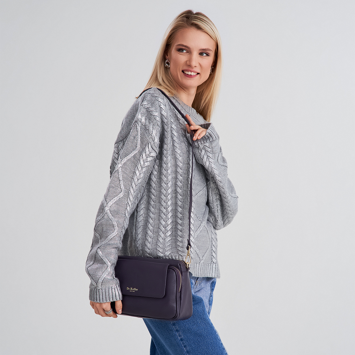 Женская сумка  Dr. Koffer из натуральной кожи фиолетовая