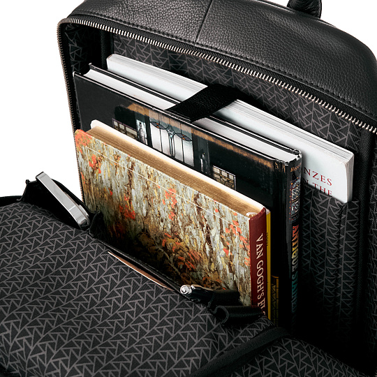 Рюкзак Dr.Koffer из натуральной кожи черный