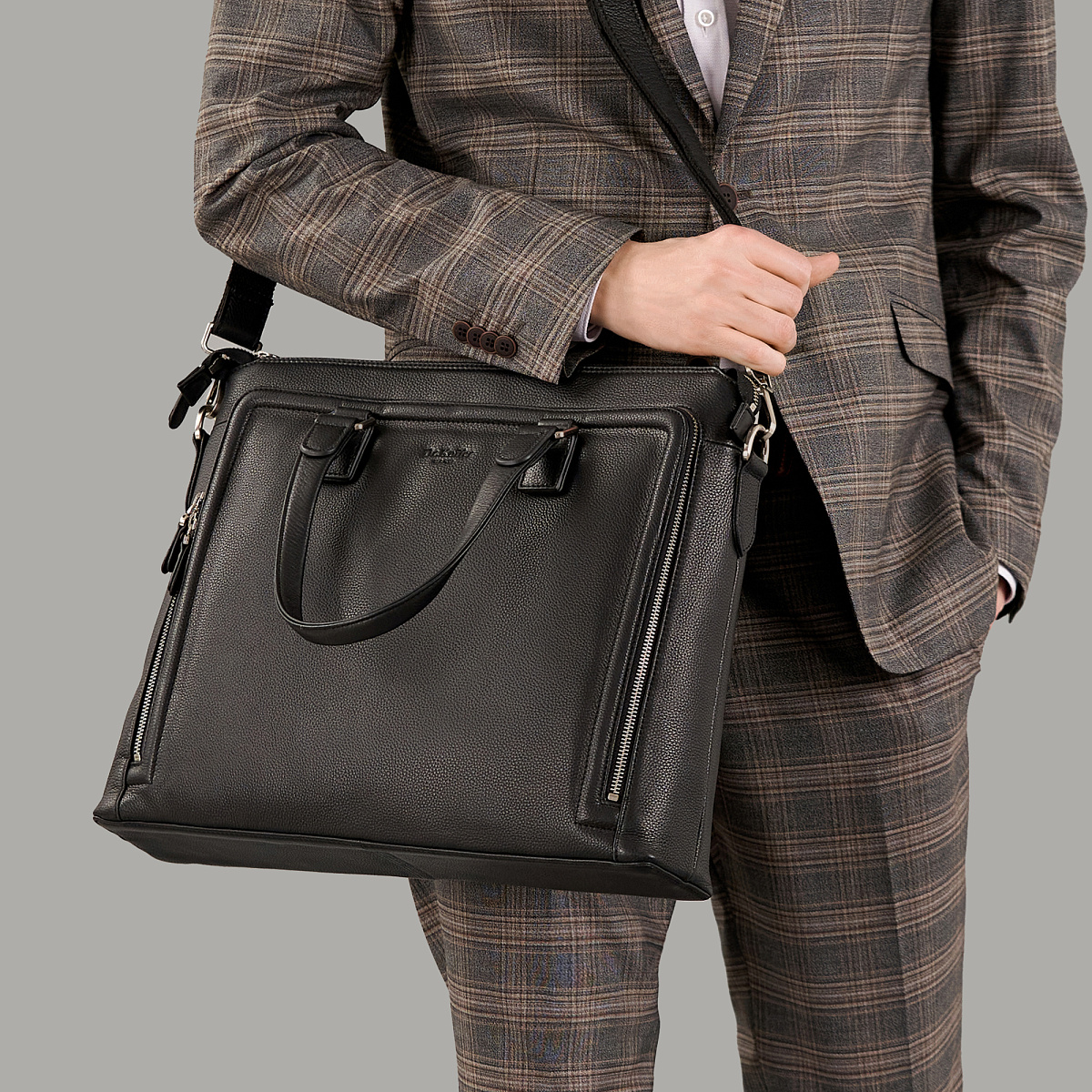 Деловая сумка Dr.Koffer из натуральной кожи черная