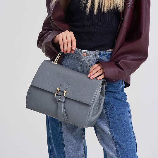 Женская сумка  Dr. Koffer из натуральной кожи серая