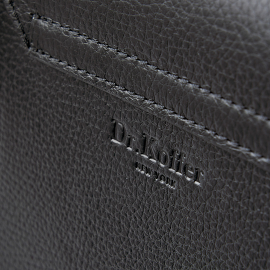 Женская сумка Dr. Koffer из натуральной кожи черная