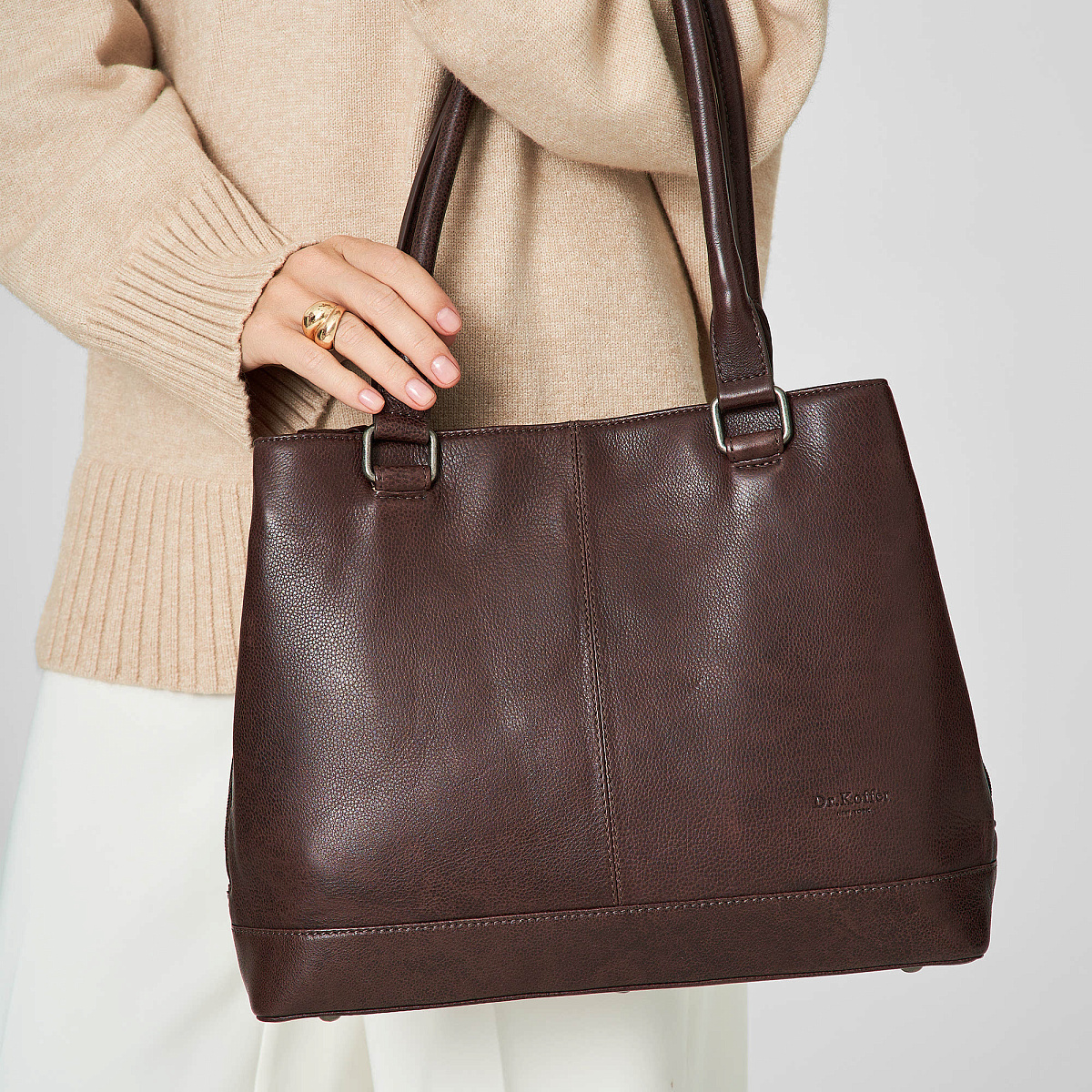 Женская сумка Dr.Koffer из натуральной кожи коричневая