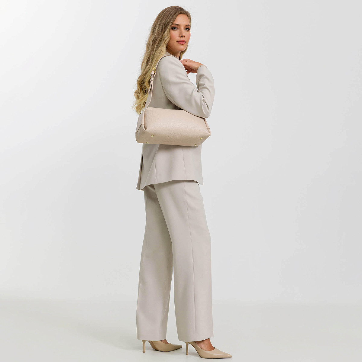 Женская сумка Dr. Koffer из натуральной кожи бежевая