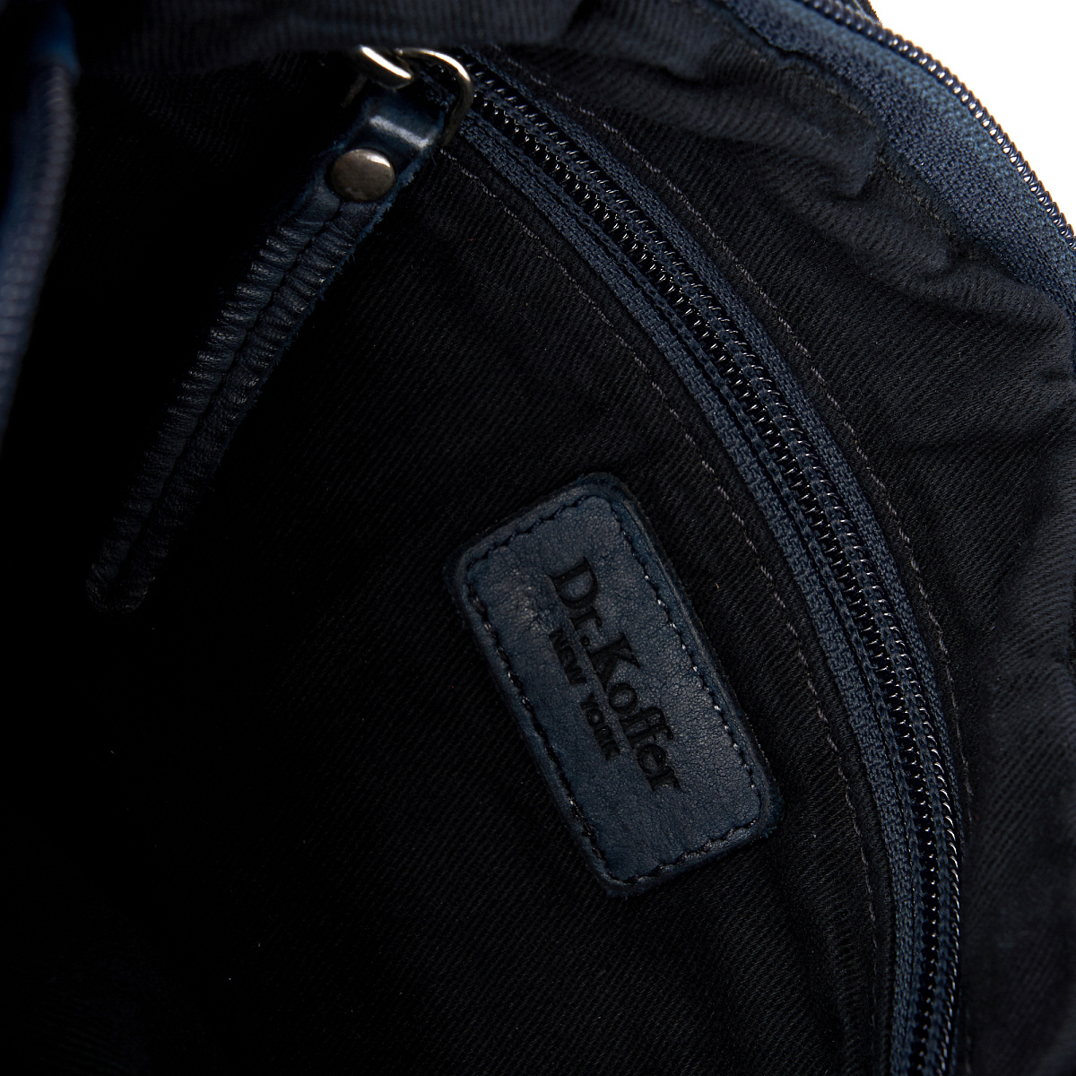 Сумка через плечо Dr.Koffer из натуральной кожи синяя