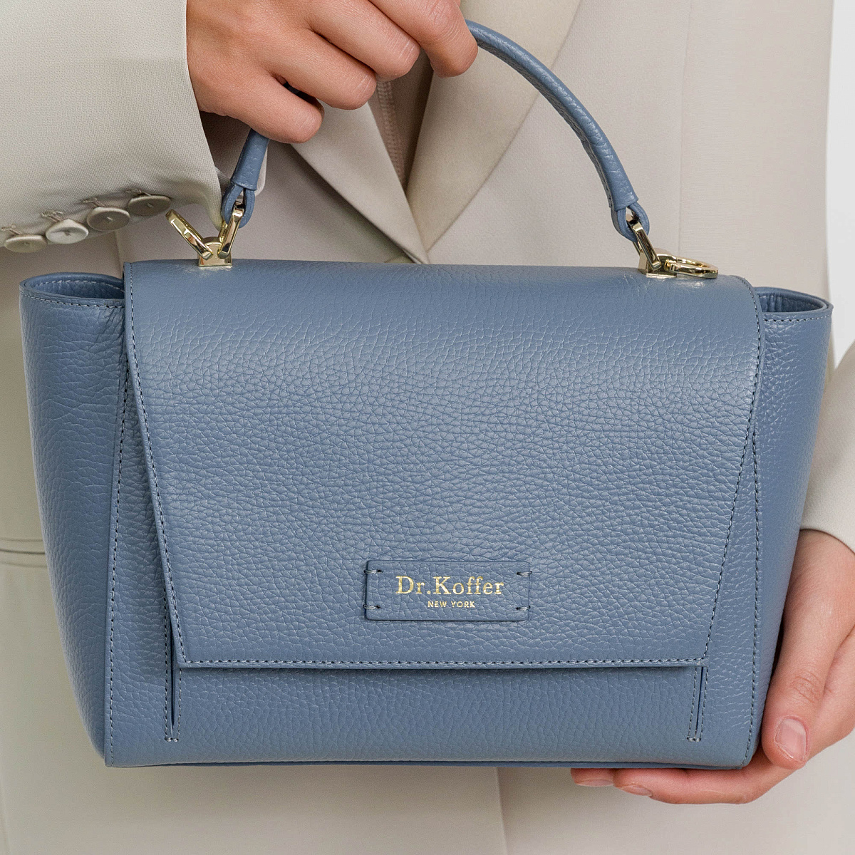 Женская сумка  Dr. Koffer из натуральной кожи голубая