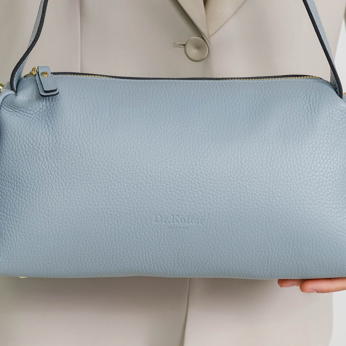 Женская сумка Dr. Koffer из натуральной кожи голубая