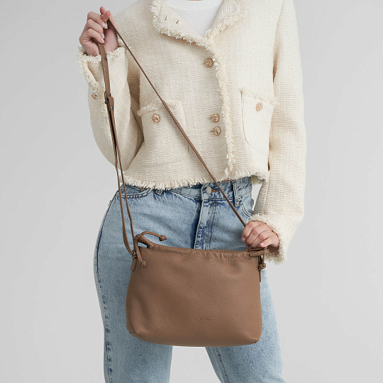 Женская сумка Dr.Koffer из натуральной кожи бежевая