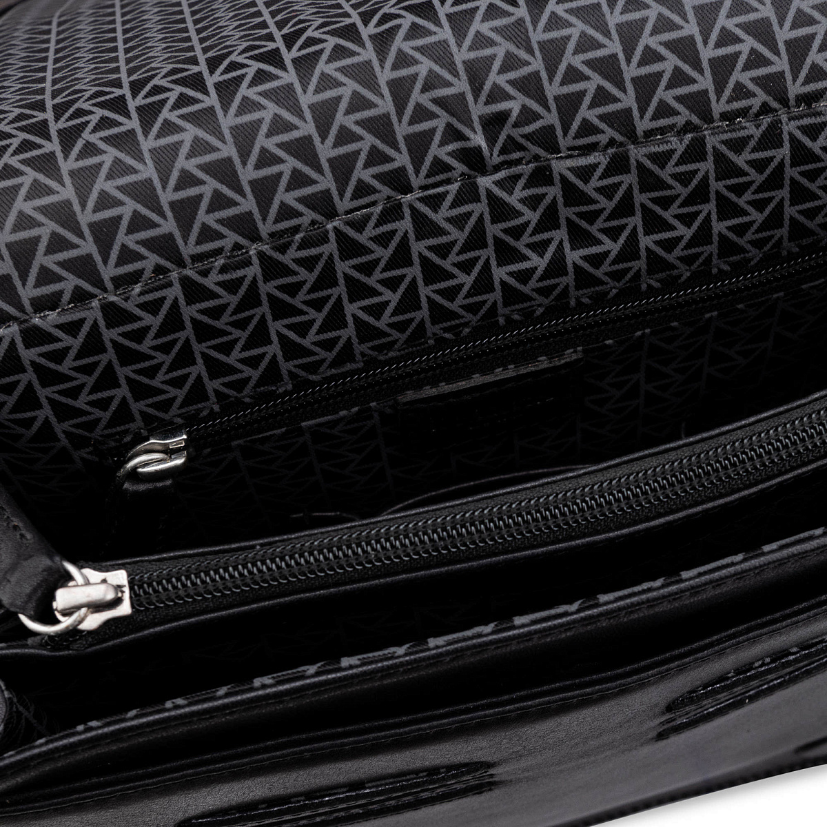 Сумка через плечо Dr.Koffer из натуральной кожи черная