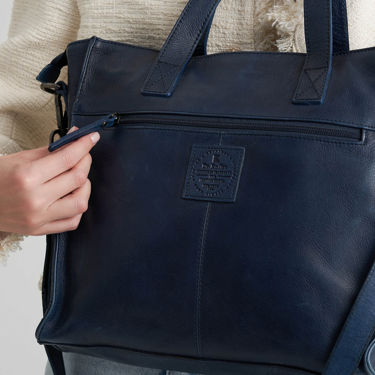 Деловая сумка Dr.Koffer из натуральной кожи синяя