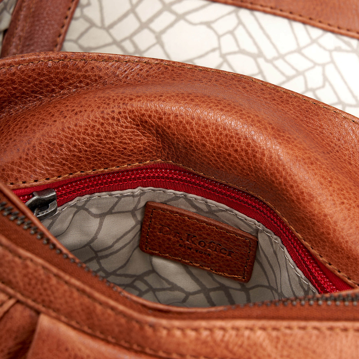 Рюкзак Dr.Koffer из натуральной кожи светло-коричневый