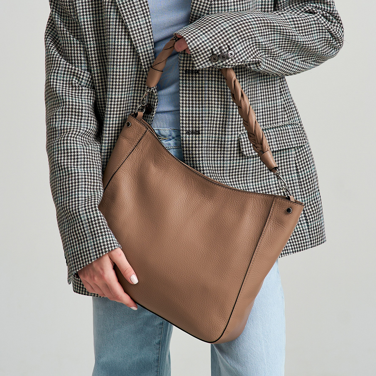 Женская сумка Dr. Koffer из натуральной кожи коричневая