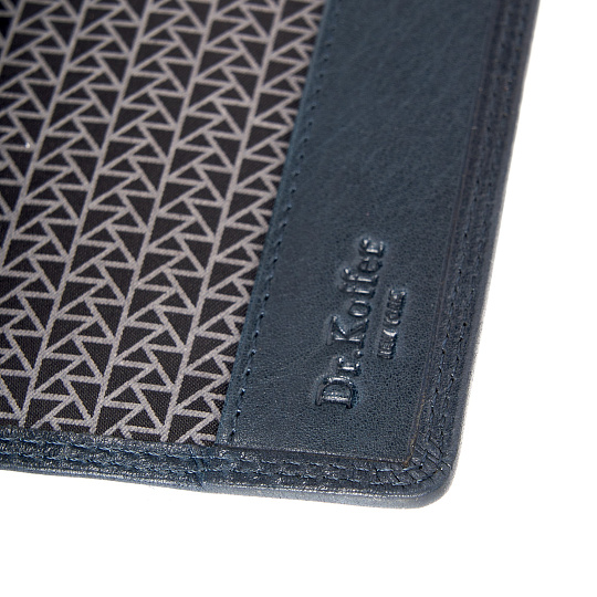 Обложка для паспорта из натуральной кожи Dr. Koffer