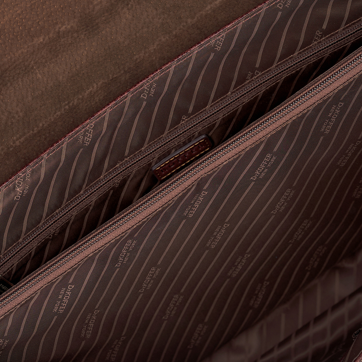 Портфель Dr.Koffer из натуральной кожи темно-коричневый