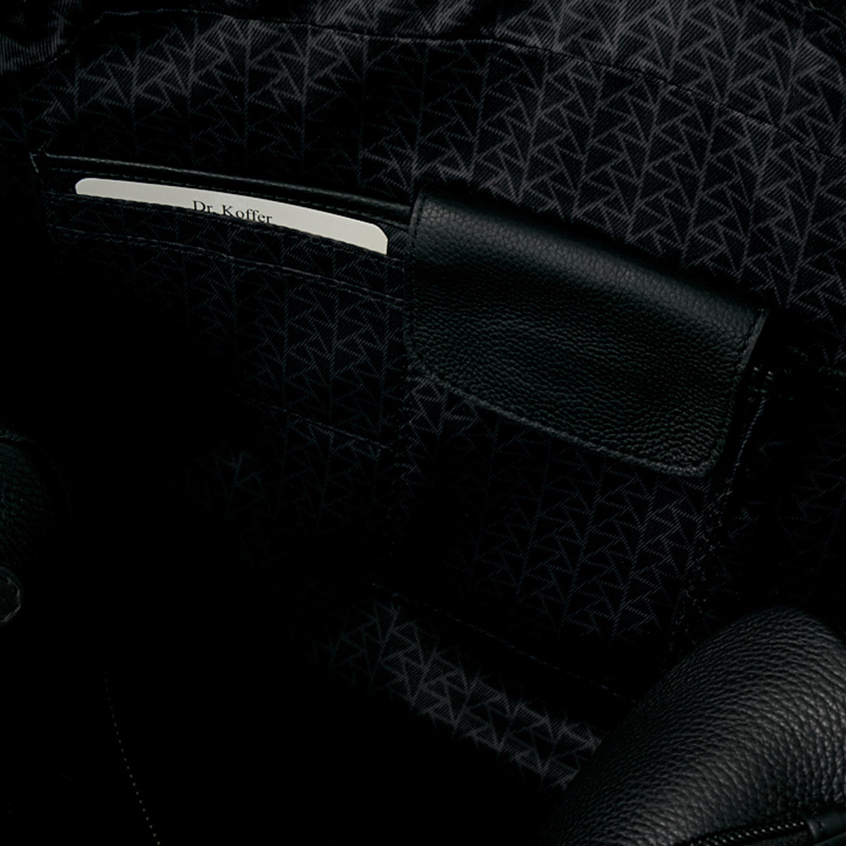 Деловая сумка Dr.Koffer из натуральной кожи черная