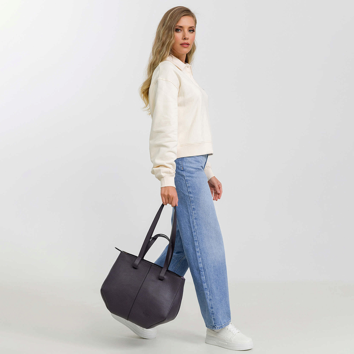 Женская сумка Dr. Koffer из натуральной кожи фиолетовая