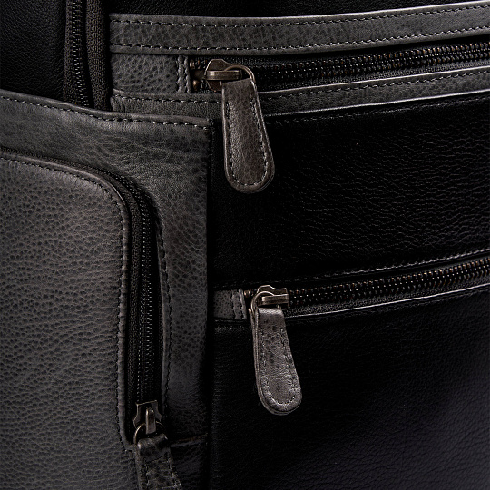 Рюкзак Dr.Koffer из натуральной кожи черный