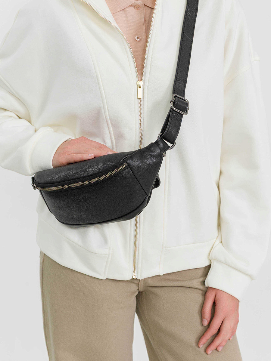 Сумка на пояс Dr. Koffer из натуральной кожи черная