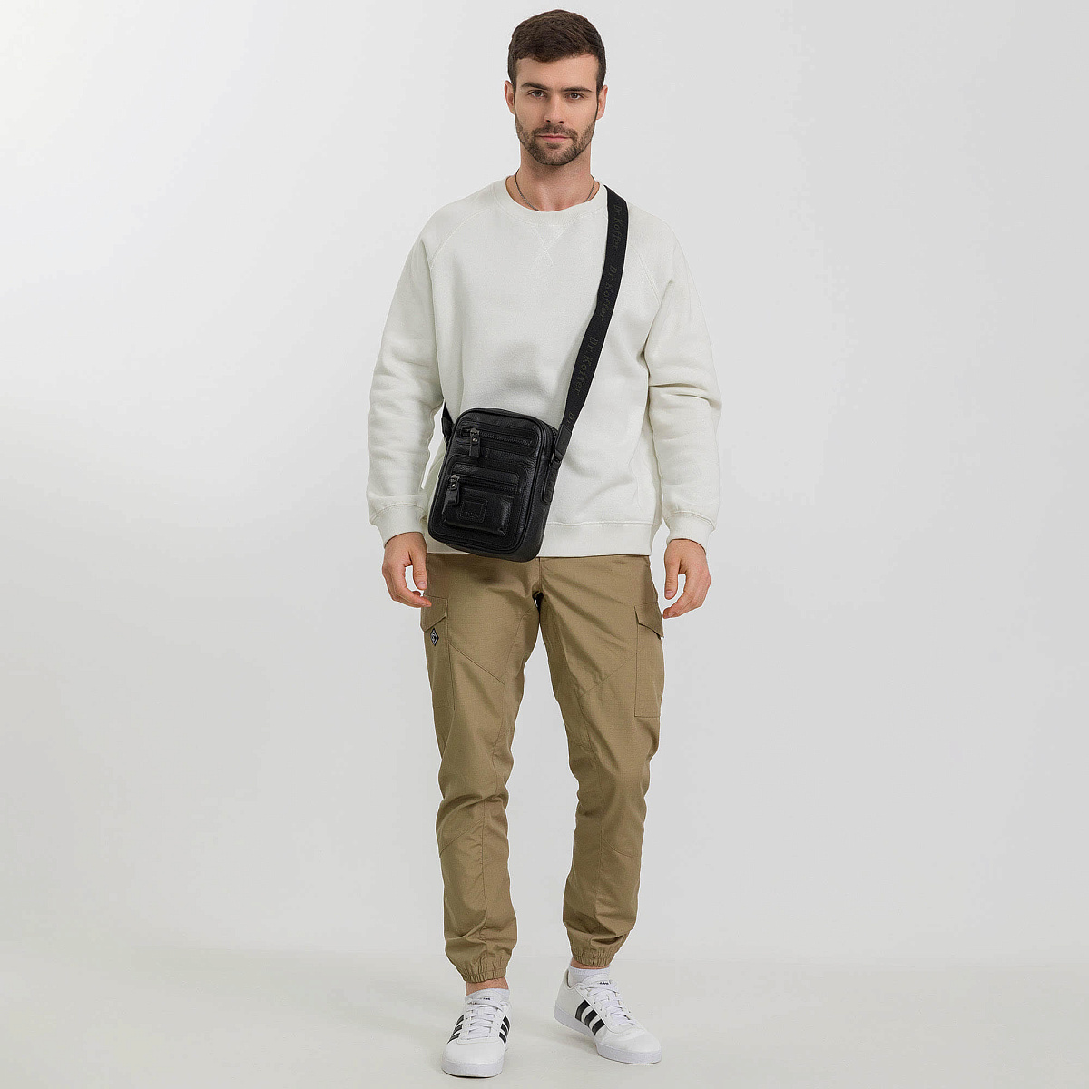 Сумка через плечо Dr.Koffer из натуральной кожи черная