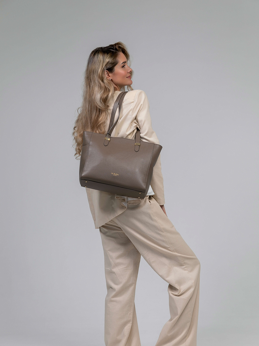 Женская сумка Dr.Koffer из натуральной кожи бежевая