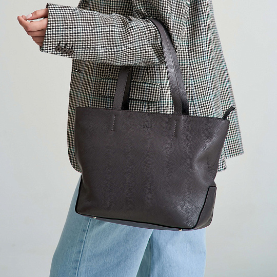 Женская сумка Dr. Koffer из натуральной кожи серая