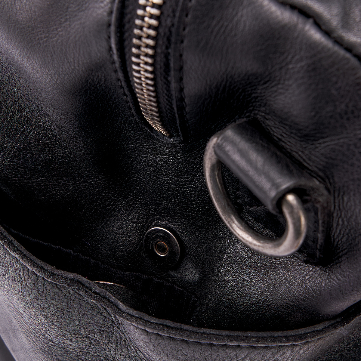 Сумка дорожная Dr.Koffer из натуральной кожи черная