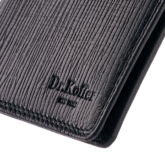 Обложка для паспорта из натуральной кожи Dr. Koffer