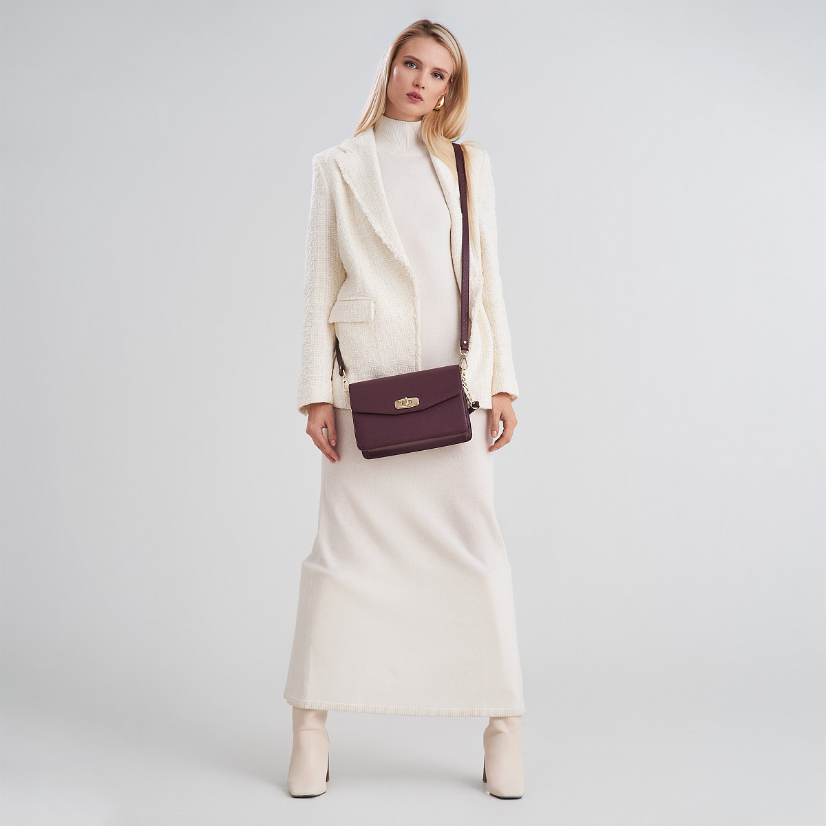 Женская сумка  Dr. Koffer из натуральной кожи бордовая