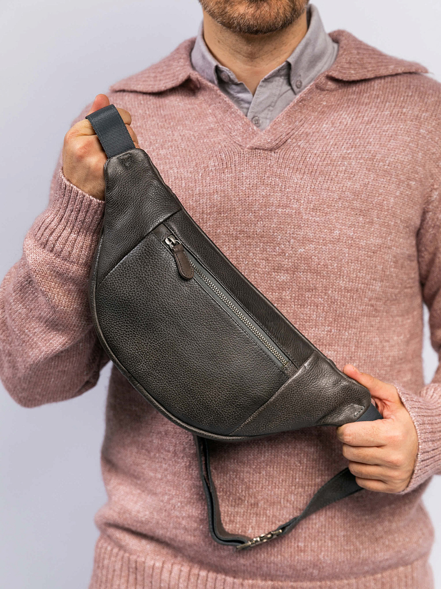 Сумка на пояс Dr. Koffer из натуральной кожи серая