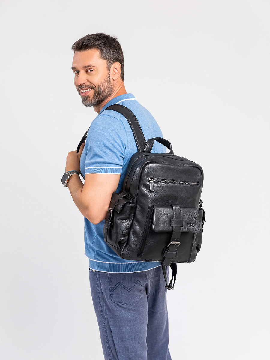 Рюкзак Dr.Koffer из натуральной кожи черный